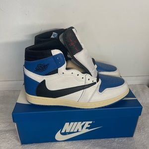 Travis Scott fragment high size 11
